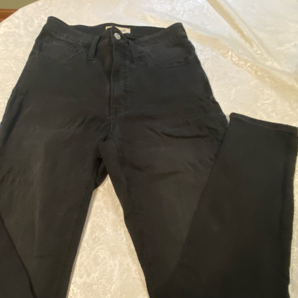 Madewell Black Curvy Roadtripper Denim, size 28x29, gently used. 11” rise.